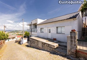 Moradia T2 Térrea Com 190M2 De Terreno Em...