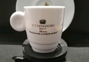 Chávena café personalizada dos cafés A Caféeira publicidade ao restaurante O CARTAXEIRO  50 Anos