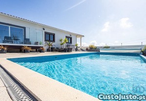 Casa / Villa T5 em Brrio de 387,00 m
