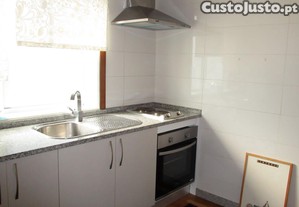 t1 semi mobilado em espinho