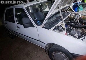 Peugeot 205 GLD - 90