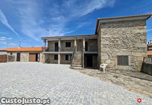 Moradia T5 Tipica Em Pedra Com Garagem E Arrumos., Guarda, Sabugal