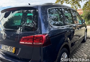 VW Sharan 2.0 TDi 7 Lug Nacional - 16