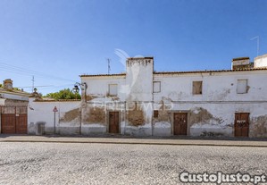 Prédio histórico no centro de évora projeto aprovado para hotel
