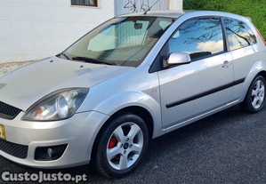Ford Fiesta 1.4 Diesel, 5 Lugares, Estimado - 08