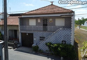 Casa / Villa T4 em Requeixo, Nossa Senhora de Fátima e Nariz de 150 m²