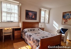 Cama de casal, estrado e colchão