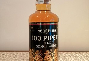 Whisky Seagram's 100 Pipers Deluxe