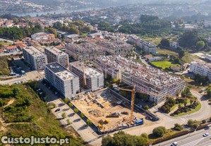Apartamento T1 Com Varanda Em Construção,...