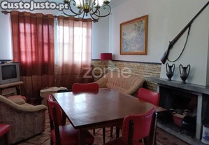 Moradia T5 C/ Piscina Privada E Amplo Espao...