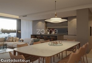 Apartamento T3 Direito No Piso 4G C/ 171M² -...