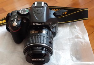 Máquina fotográfica digital Nikon
