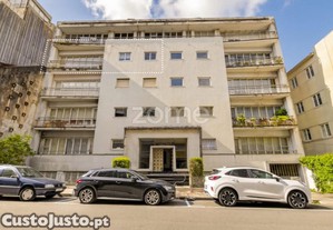 Apartamento T4 No Bloco Da Carvalhosa, Rua Da...