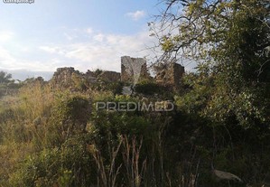 Santa barbara de nexe - terreno com ruína / land with ruin