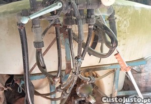 Alfaia bomba atomizadora