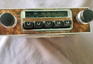 Auto radio antigo