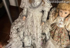 Bonecas de porcelana