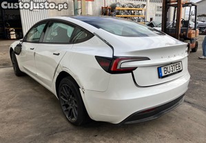 Tesla Model 3 EV 283hp 1785 Km