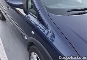 Opel Zafira 2.0 - 00
