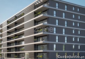 Apartamento T3 Direito No Piso 3E C/ 165M² -...
