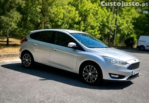 Ford Focus 1.5 trend + - 16