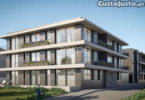 Apartamento T2 Novo C/Varanda E 2 Lug. Garagem...