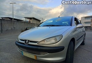 Peugeot 206 1.1 - 01