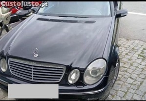 Mercedes-Benz E 220 Troco - 02