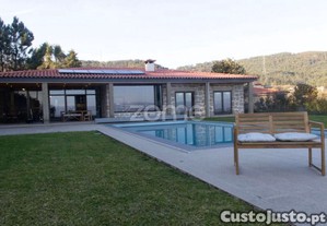 Moradia Individual Térrea T4 Com Piscina....