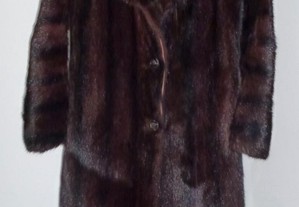 Casaco VISON "têtê négre" em lombos de vison, comprido, linha clássica