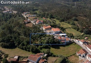 Moradia geminada T5 em Lousã e Vilarinho de 120 m²