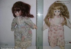duas bonecas porcelana