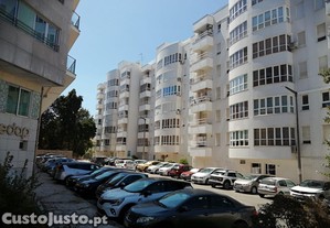 T2 Mobilado, em Celas, junto ao Hospital e Plo III.