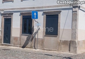 Prdio Para Investimento - 5 Apartamentos |...