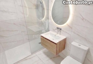 Apartamento t2 em fase de renovação no centro do funchal - ilha da madeira
