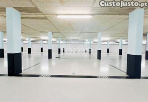 Lugar De Estacionamento No Centro De Lagos