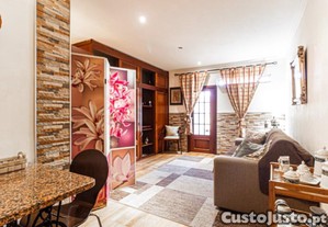 Garagem Convertida Em T0 - S. Martinho Do Bispo...