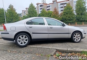Volvo S60 Line - 03
