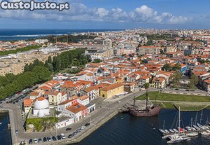 Moradia T4 No Centro Histórico De Vila Do Conde.