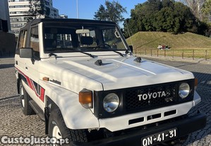 Toyota BJ 73 Land Cruiser - 88