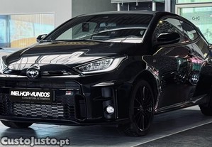 Toyota Yaris Four - 22