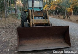 Maquina tipo pa carregadora