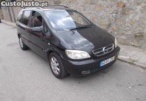 Opel Zafira 1.6 gasolina 7 lugares - 04