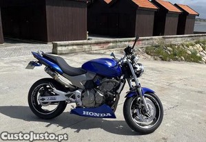 Honda Hornet - 03