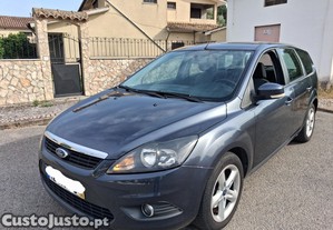 Ford Focus 1.4 - 09