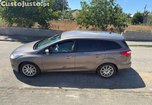 Ford Focus Trend - 13