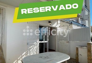 Apartamento de rs-de-cho T1+1 com terrao e cave no centro da Albufeira, Algarve