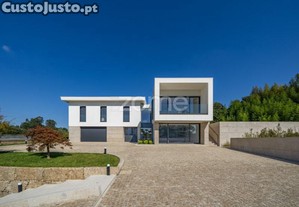 Moradia Individual T4 Nova Em Sequeira, Braga
