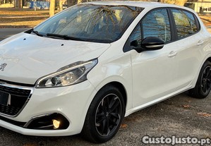 Peugeot 208 1.6 HDI STYLE - 16