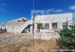 Moradia T4 Em Banda Na Baixa Da Cidade De Faro